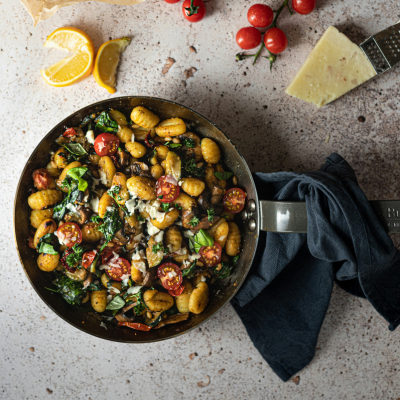 Gnocchi-Gratin aus getrockneten Tomaten & Spinat