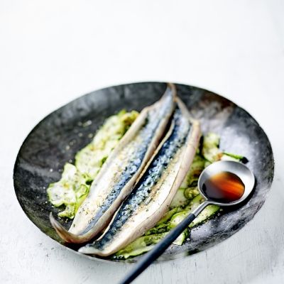 Sauer marinierte Makrele