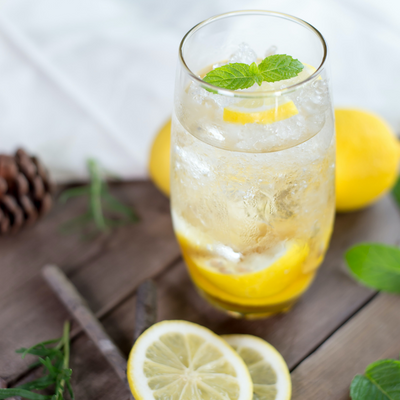 Limonade mit Olivenöl