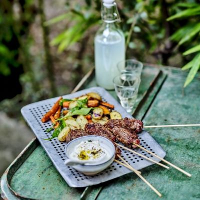 Lammspieße nach Kefta-Art & Joghurtsauce