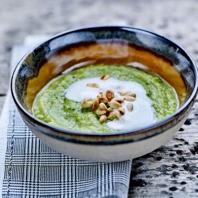 Zucchini Cream with green pesto