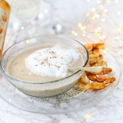 Cappuccino aus Kastanien, Haselnüssen und gebratenen Garnelen