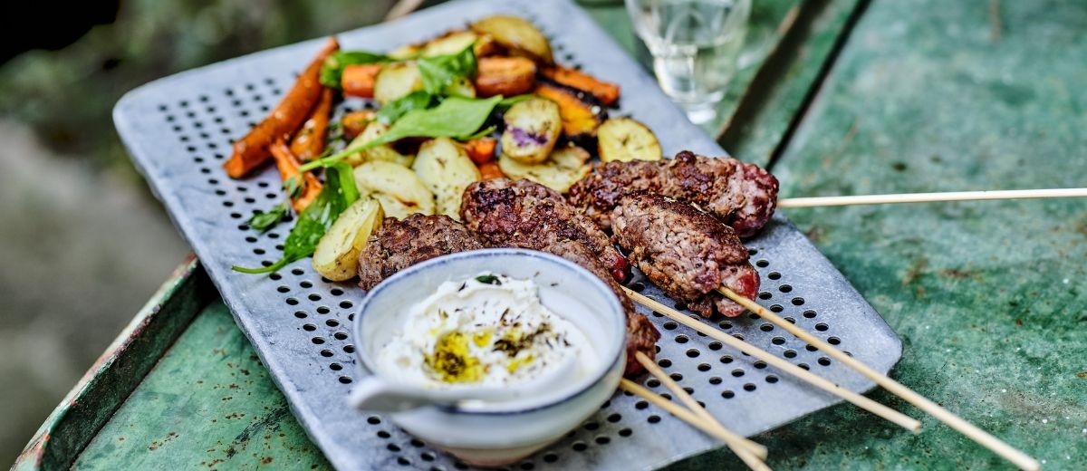 Lammspieße nach Kefta-Art & Joghurtsauce