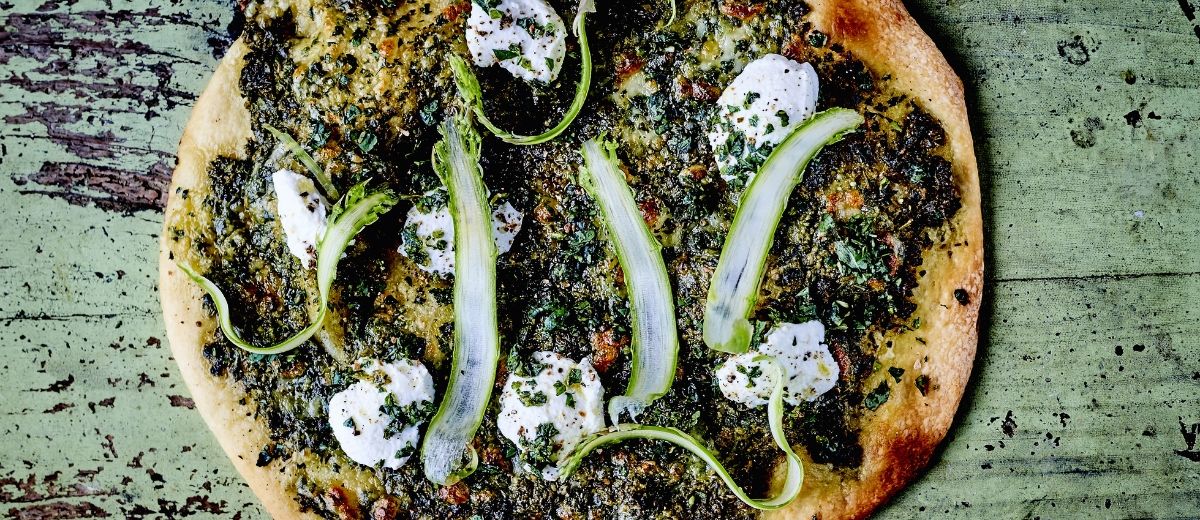 Pinsa Verde aux asperges vertes